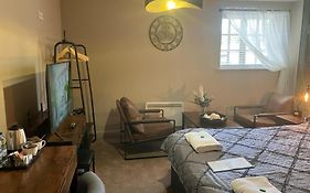 The Red Lion & Cellar Room, Betchworth